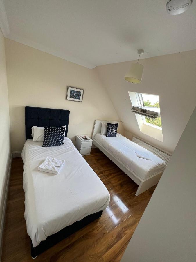 Rc Airport Rooms Stanwell Екстериор снимка