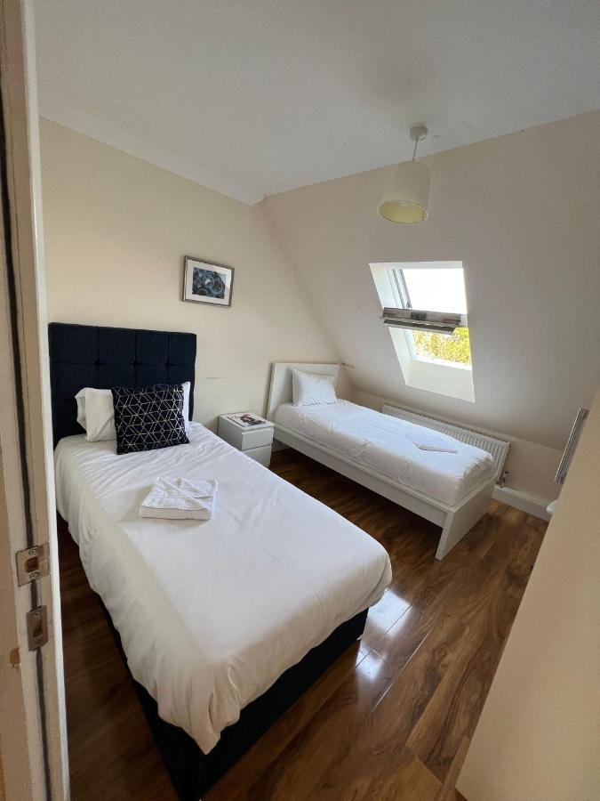 Rc Airport Rooms Stanwell Екстериор снимка