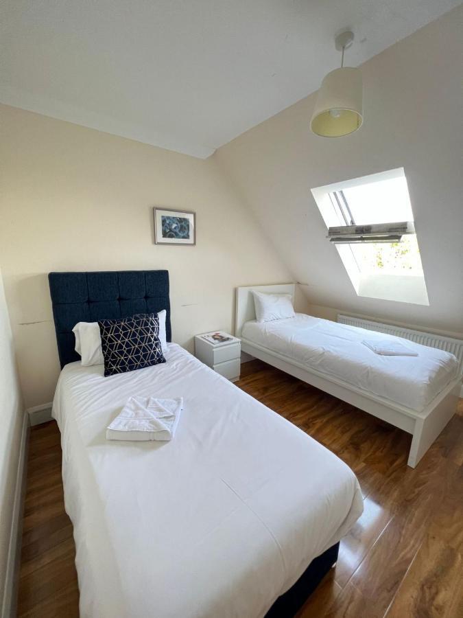Rc Airport Rooms Stanwell Екстериор снимка