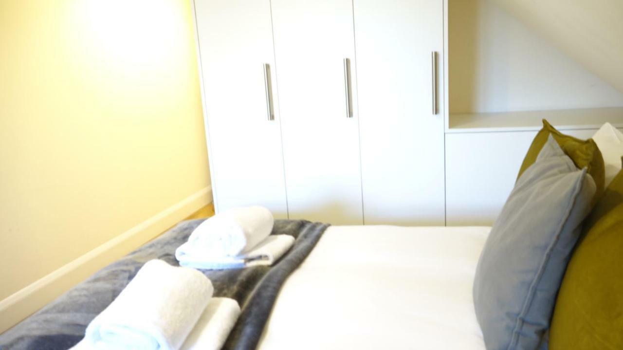 Rc Airport Rooms Stanwell Екстериор снимка