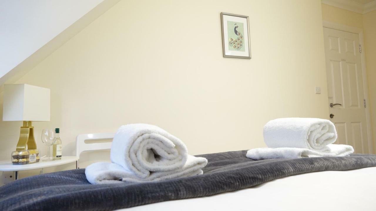Rc Airport Rooms Stanwell Екстериор снимка